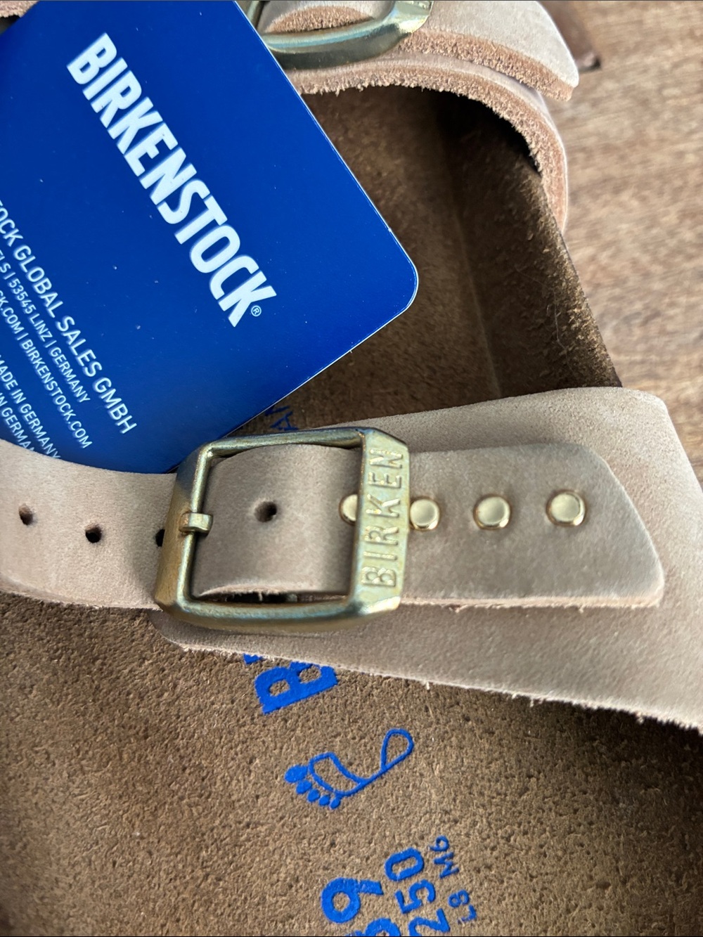 NEW! Birkenstock Franca leather sandals with injected rivets in sandcastle - Picture 9 of 14